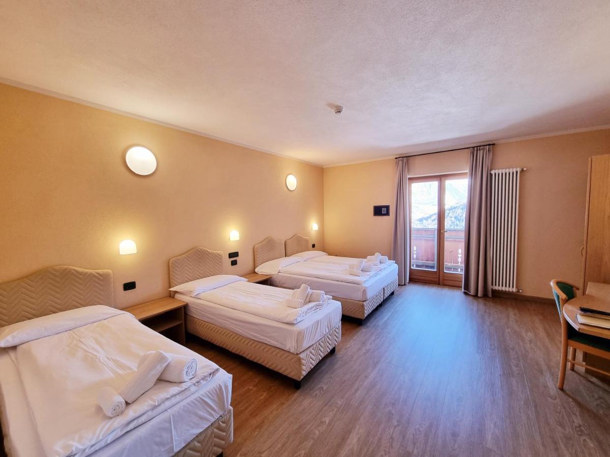 Hotel San Carlo, Tra Bormio E Livigno Isolaccia Extérieur photo