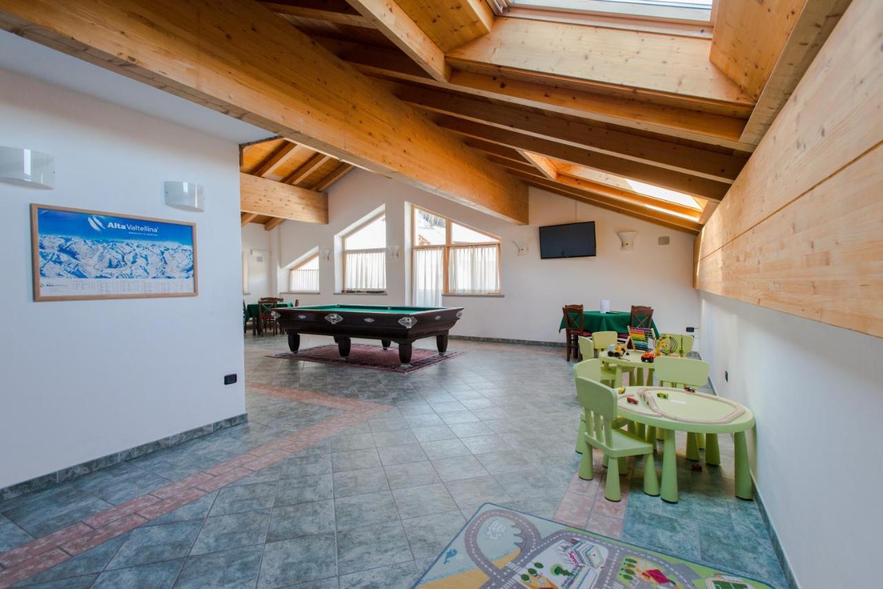 Hotel San Carlo, Tra Bormio E Livigno Isolaccia Extérieur photo