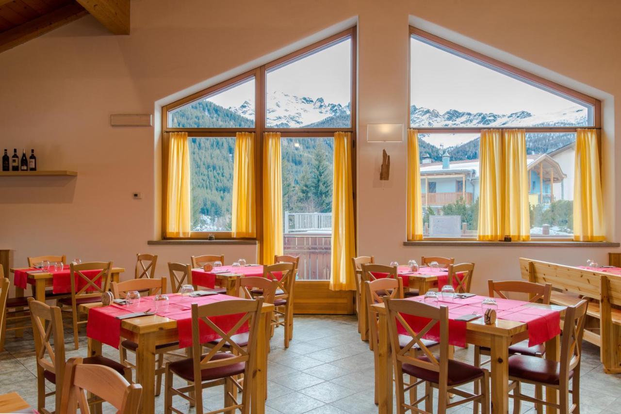 Hotel San Carlo, Tra Bormio E Livigno Isolaccia Extérieur photo