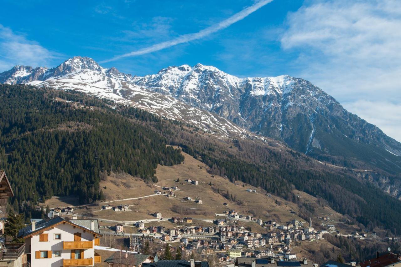 Hotel San Carlo, Tra Bormio E Livigno Isolaccia Extérieur photo